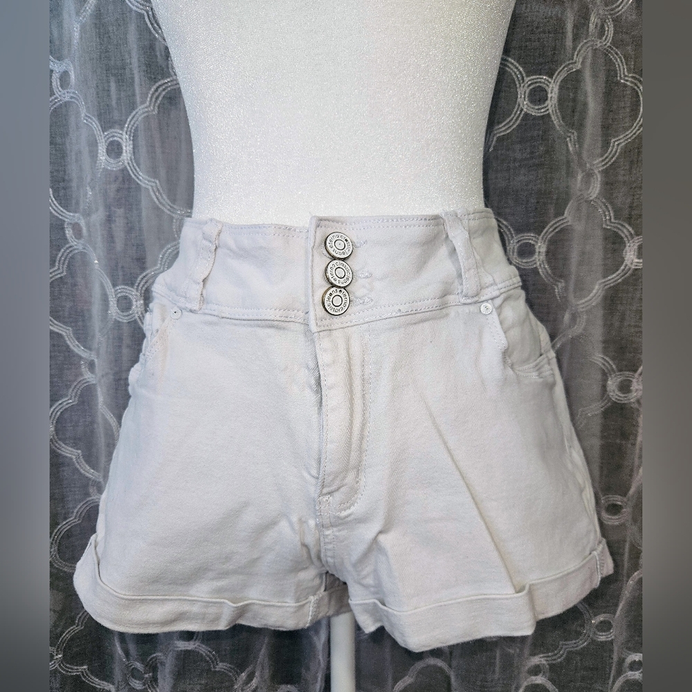 Women's White High-Waisted Shorts Cuffed Bottoms - Size 2X